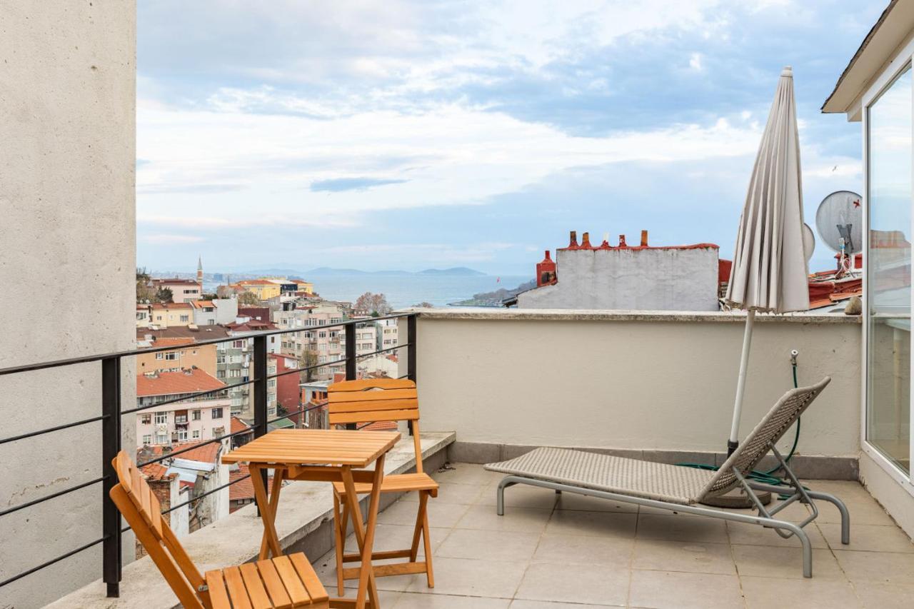 Mesmerizing Flat With Bosphorus View In Beyoglu Apartment Istanbul Exterior foto
